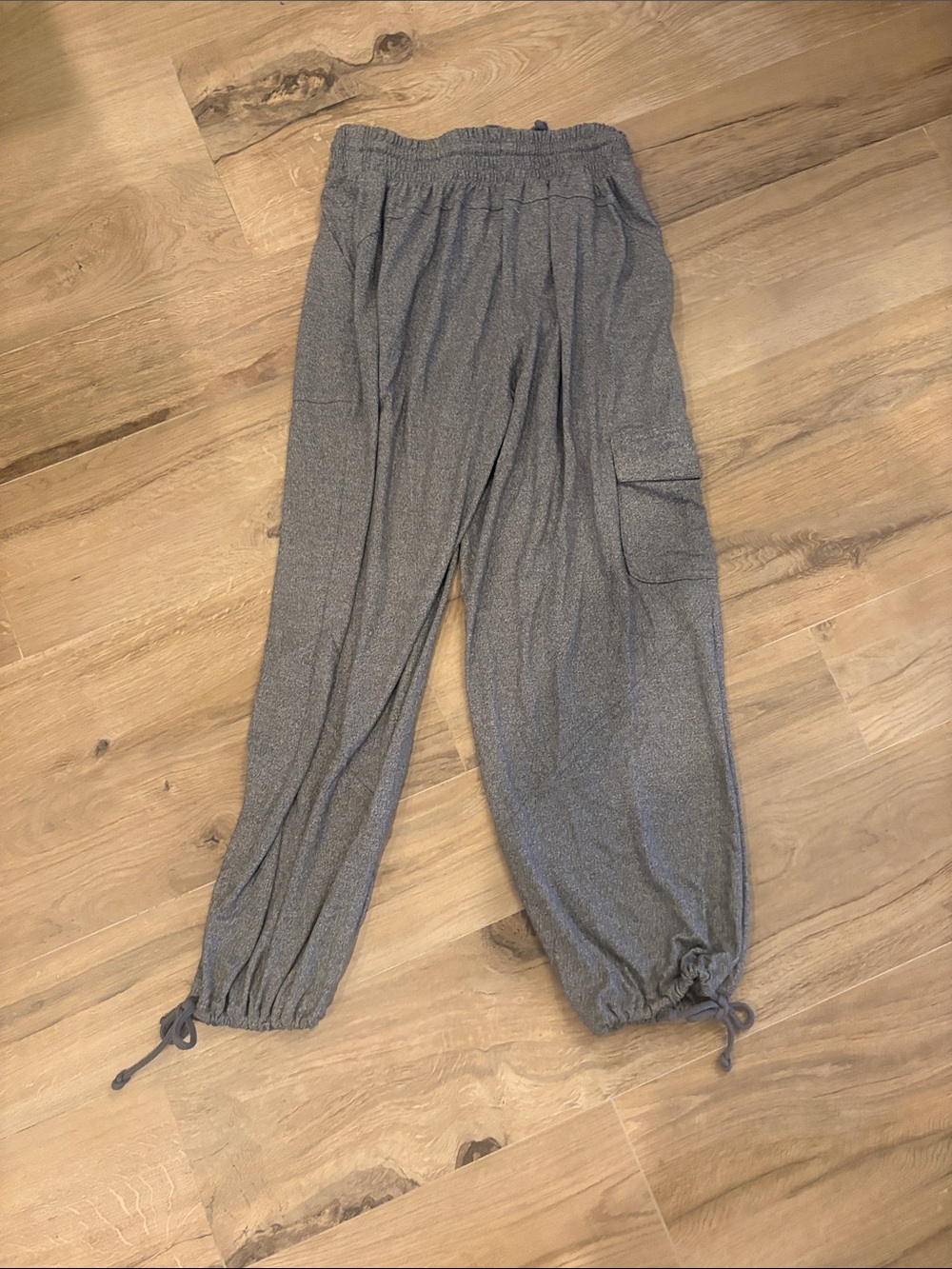 SO Heather Gray Women’s Cargo Jogger Sweatpants - Picture 3 of 3